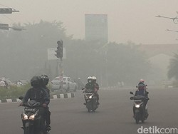 Riau Darurat Asap, Ini Penampakan Parah Pekanbaru