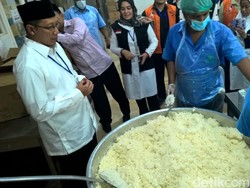 Katering Stop Sementara, Komisi VIII DPR Imbau Jemaah Cari Makanan yang Bersih