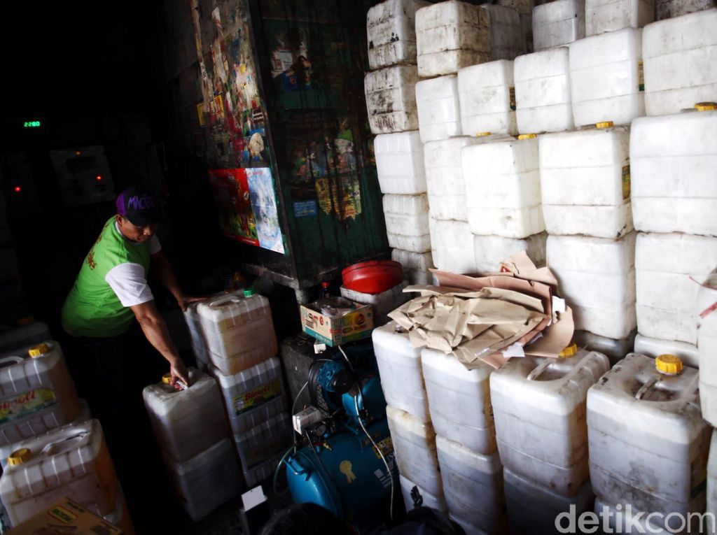 Minyak Goreng Curah Dilarang, Ancaman Kolesterol Berkurang? Minyak Goreng Curah Dilarang, Ancaman Kolesterol Berkurang?