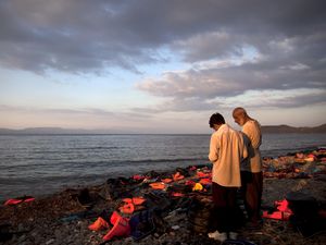 4 Wanita dan 1 Anak Migran Tewas Tenggelam Saat Menyeberang ke Yunani