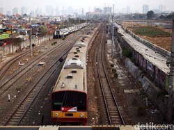 KRL Bekasi Tujuan Jakarta Kota Anjlok di Manggarai, Penumpang Selamat