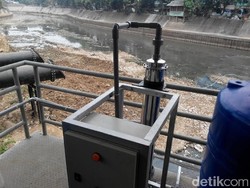Warga Bidara Cina Kini Punya Alat Ubah Air Sungai Jadi Siap Diminum