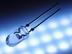 Bayi Batuk Tak Sembuh-sembuh, Ternyata Ada Lampu LED di Dekat Paru-paru