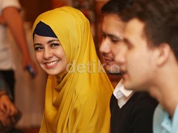 Ibunda Risty Tagor Bikin Pengakuan Mengejutkan, Syahrini Liburan dengan Gaya