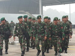 Komando! 1.250 Prajurit TNI Tiba di Pekanbaru Siap Padamkan Api