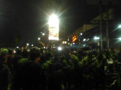 Massa Go-Jek Beri Solidaritas untuk Gunawan, Ruas Warung Buncit Menghijau