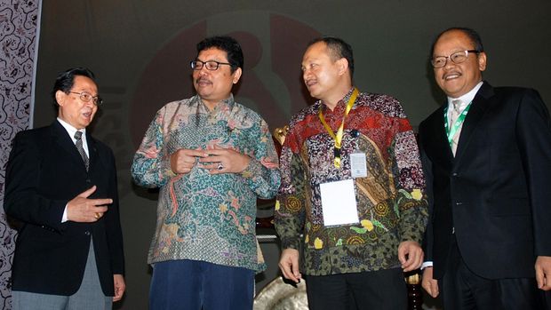 Deputi Bidang SDM Kementerian Pendayagunaan Aparatur Negara dan Reformasi Birokrasi Setiawan Wangsaatmaja (kedua kanan).