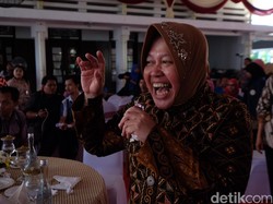 Cerita Rektor Unitomo yang Salah Duga soal Keberanian Risma Lawan PKL