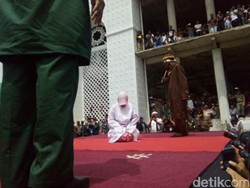 Hukum Jinayah Berlaku, Gay dan Lesbi di Aceh Bakal Dihukum Cambuk 100 Kali