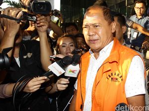Terbukti Korupsi, Eks Kabiro Keuangan Udayana Divonis 3 Tahun Bui Terbukti Korupsi, Eks Kabiro Keuangan Udayana Divonis 3 Tahun Bui