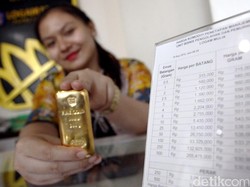Harga Emas Antam Naik Rp 9.000/Gram