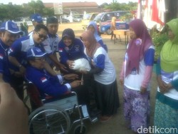 Bagikan 1000 Sembako, Partai Demokrat Yogya Ingin Calonnya Menang di Pilkada