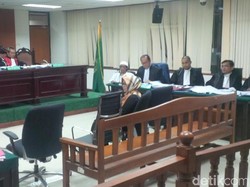 Sidang Mandra, Saksi Ungkap Penggelembungan Harga Jual Film