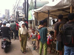 Penjual Kambing Tanah Abang: Pak Ahok Tolong Kebijaksanaan!