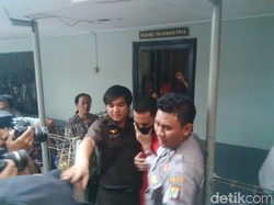 Pembunuh Tata Chubby Tutupi Wajah Jelang Sidang Perdana di PN Jaksel