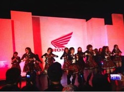 Honda Hadiahi 200 Penggemar Setia dengan Penampilan JKT48