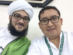 Setelah dengan Trump, Fadli Zon Selfie Bareng Ulama Saudi Sayid Ahmad