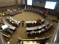 Penyidik Periksa Anggota DPR Harus Izin Presiden, MK Memperunyam Keadaan