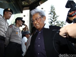Selama Sakit Adnan Buyung Selalu Berzikir Hingga Wafat karena Gagal Ginjal