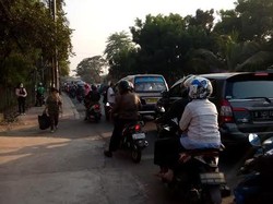 Sebagian Warga Rayakan Idul Adha, Lalu Lintas di Jakarta Pagi ini Tetap Padat
