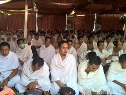 Dari Arafah, Menag Ajak Jemaah Haji Doakan Adnan Buyung