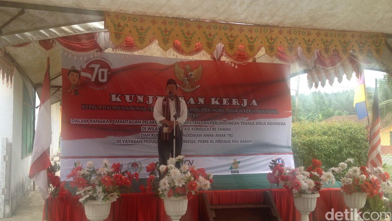 BNP2TKI Optimis Sumbangan Remitansi TKI Akhir Desember Capai USD 10 M BNP2TKI Optimis Sumbangan Remitansi TKI Akhir Desember Capai USD 10 M