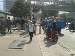 Pagi di Jalan Sudirman, Aksi Satpol PP Menggaruk Pedagang Kaki Lima