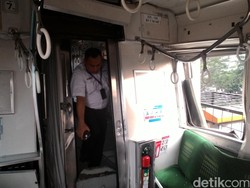 Efek Karambol, Begini Kerusakan Gerbong-gerbong 2 KRL yang Bertubrukan