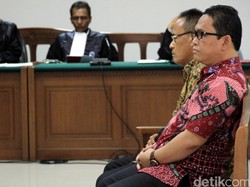 Amir Hamzah dan Kasmin Didakwa Suap Akil Mochtar Rp 1 Miliar