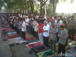 Ribuan Warga Muhammadiyah Salat Idul Adha di Masjid Mujahidin
