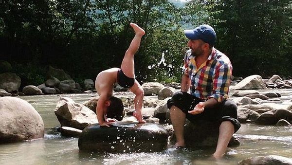 Aksi Arat, Bocah 2 Tahun yang Jago Lakukan Beragam Gerakan Senam