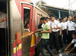 PT KAI Tanggung Biaya Korban Benturan 2 Kereta di Stasiun Juanda