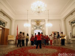 Wisata Balai Kota Diteruskan, Sandi Minta Dibuat Lebih Menarik