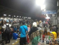 Imbas Kebakaran di Tambora, KRL Arah Jatinegara-Bogor Tak Bisa Lewat Stasiun Duri