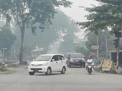 Kabut Asap Masih Pekat di Pontianak, Penumpang Terpaksa Tidur di Bandara