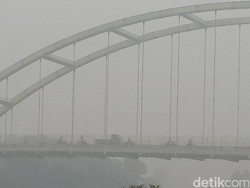 Kabut Asap Kembali Lumpuhkan Bandara SSK Pekanbaru