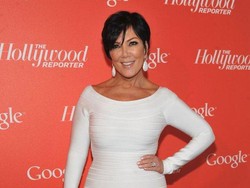 Kris Jenner Dapat Kado Natal Mobil Ratusan Juta Rupiah dari Anak-anaknya