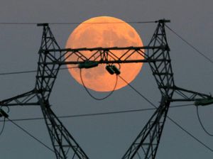 Supermoon Datang saat Jakarta Diprediksi Hujan Nanti Malam