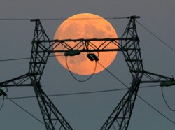 Supermoon Datang saat Jakarta Diprediksi Hujan Nanti Malam