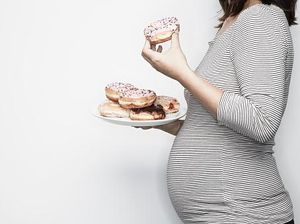 Benarkah Ngidam Itu Bawaan Bayi dan Harus Dituruti?