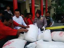 Nyala Lampu di Bak Truk Membuat 7 Garong Gula ini Ditangkap