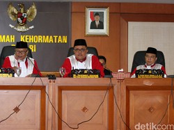 Usai Dengar Rekaman Novanto-Freeport, Wakil Ketua MKD ini Galau