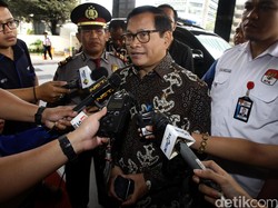 Para Menteri Resah Ketika Jokowi Dituduh Akan Minta Maaf ke PKI