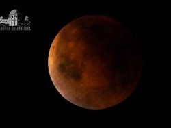 Melihat Gambar Menakjubkan dari Gerhana Supermoon