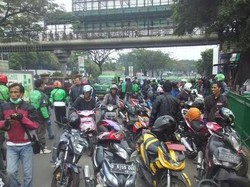 Sudah Damai, Kericuhan Go-Jek Vs Opang di BSD Dipicu Tarikan Penumpang
