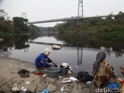 Kekeringan Landa Desa di Citeureup Bogor, Air Sungai Kotor Jadi Pilihan
