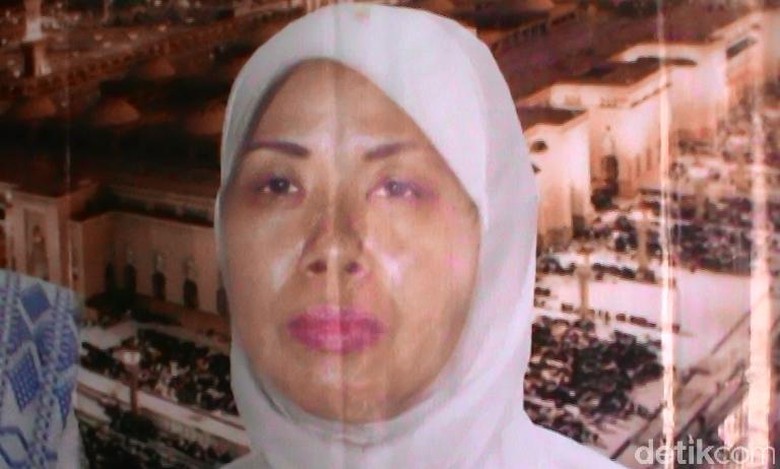 Samsiya Hilang Kontak sejak Tragedi Mina, Keluarga <b>Menanti Kepastian</b> - 5d8a3ae5-9338-487c-9ddf-7c6c35878012