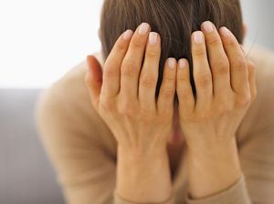 Facial Biar Glowing Malah Bikin Saraf Perempuan Ini Terganggu dan Depresi Facial Biar Glowing Malah Bikin Saraf Perempuan Ini Terganggu dan Depresi