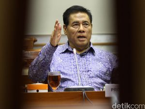Tak Ingin Konflik Berkelanjutan, Muladi Ingatkan Ical Soal Pentingnya Munas 2016