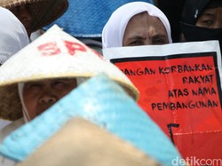 Terima Aksi Petani di Istana, Teten: Kita Cari Solusi Bersama soal Agraria